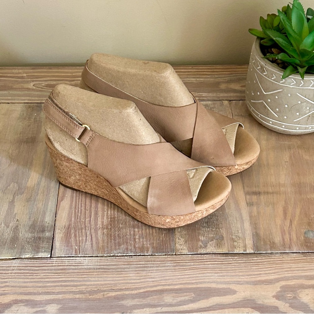 Clarks Sand Nubuck Leather Crisscross Wedge Sandal - Picture 12 of 12